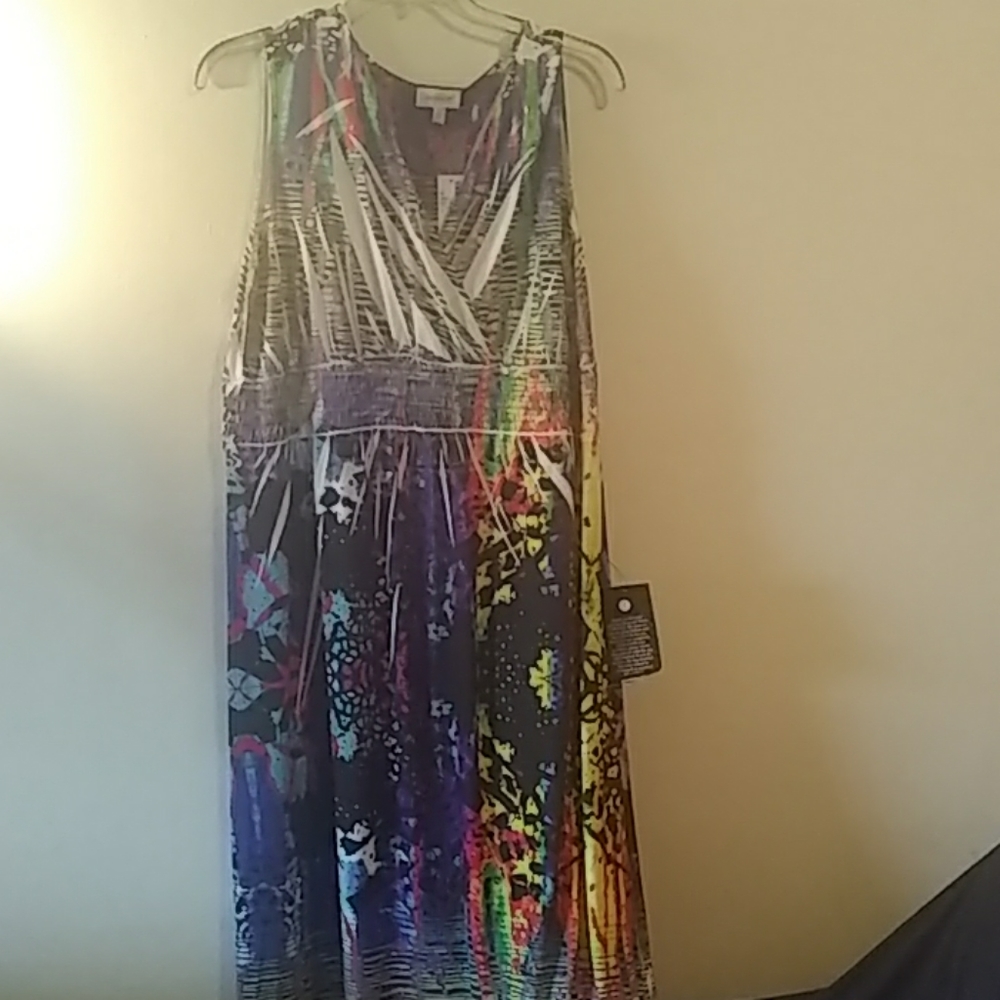 Sleeveless maxi dress